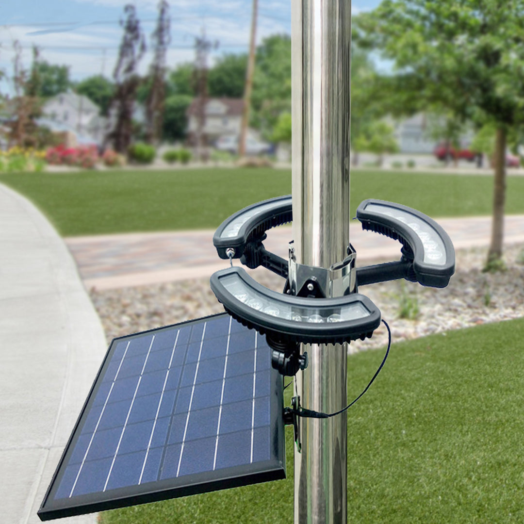 18 LED Solar Flagpole Light
